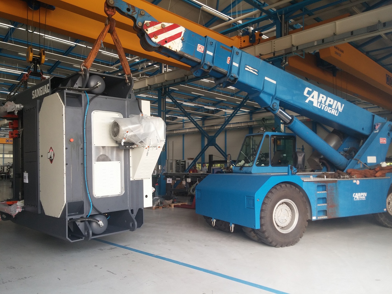 Импорт высокотехнологичного пресса из Италии